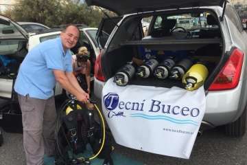 La limpieza de fondos marinos de La Garita 'rueda' con éxito (Foto TA)